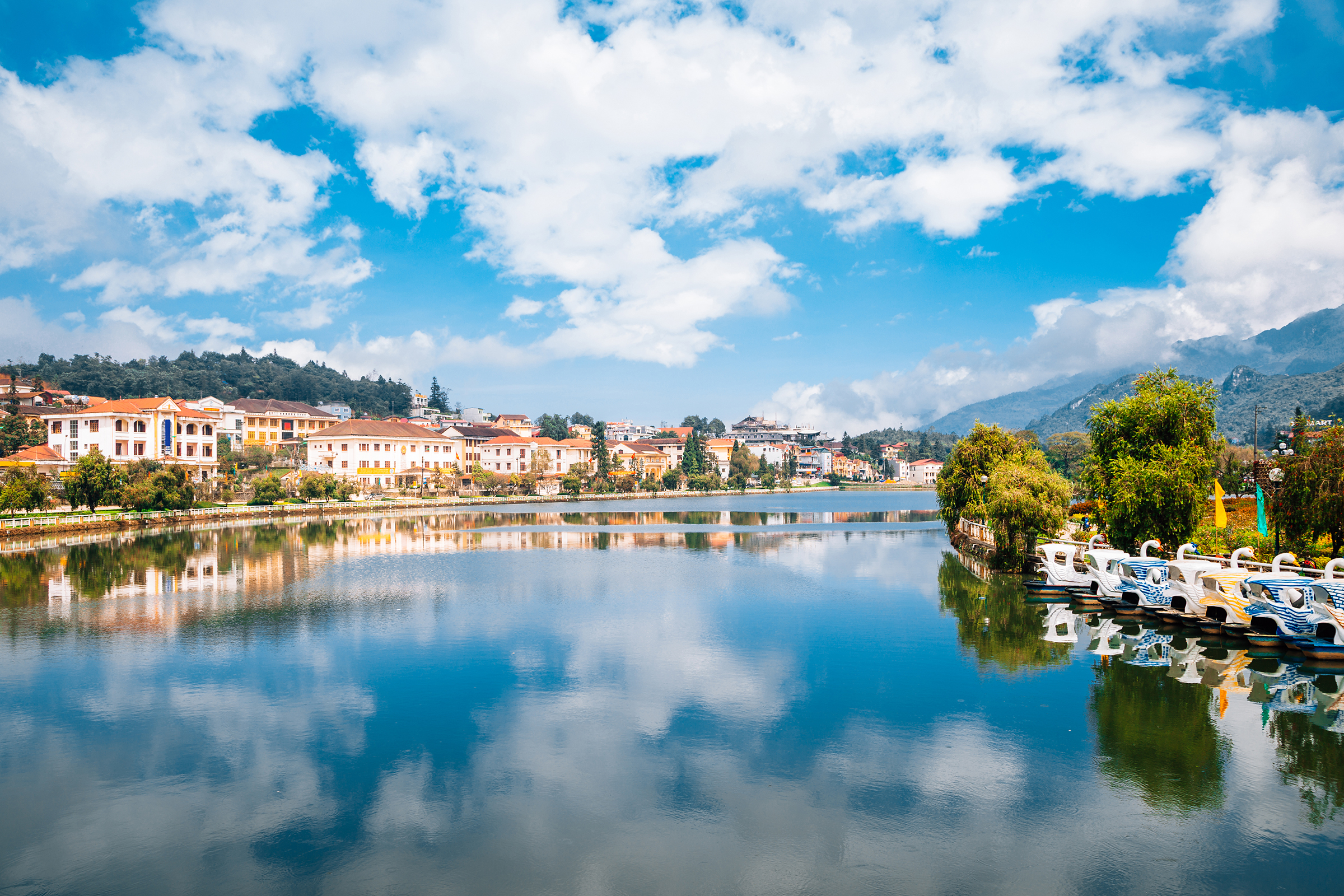 Ho Chi Minh City to Sapa by bus, train from VND 2,025k Mar 2025